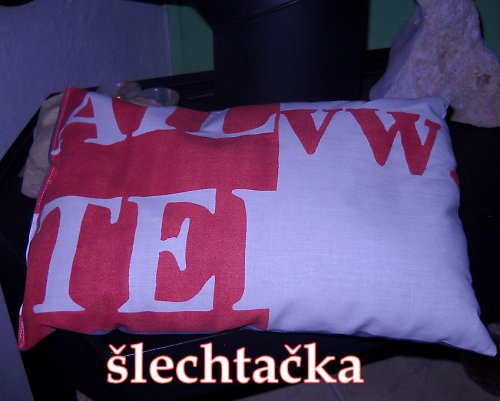 Pohankový polštářek-červený mail — foto 1