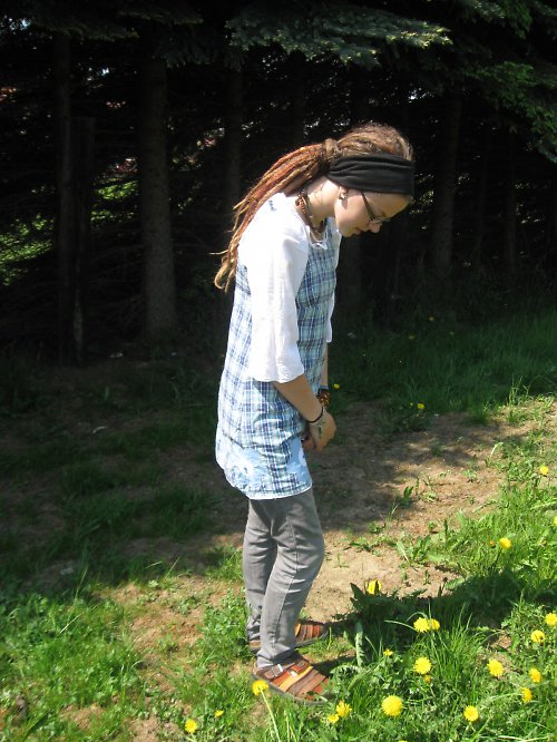Pomněnkové šatky — foto 1