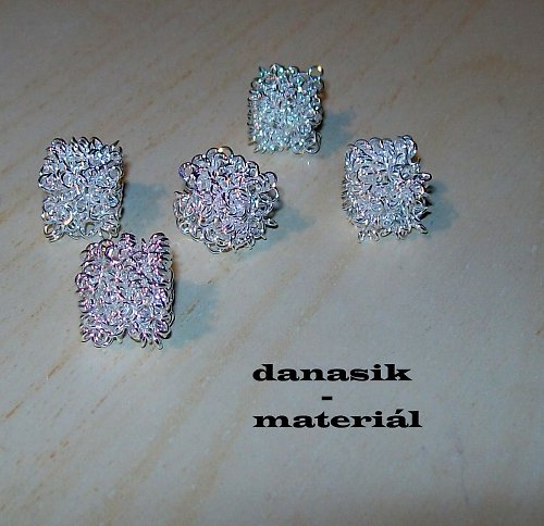 DRÁTĚNÉ KOSTIČKY - 2 ks — foto 1
