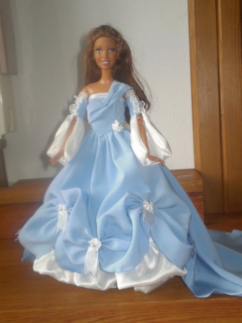 Šatičky pro Barbie — foto 1