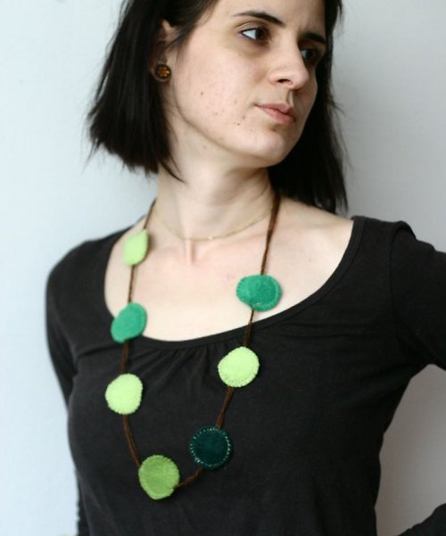 Textilní korále — foto 1