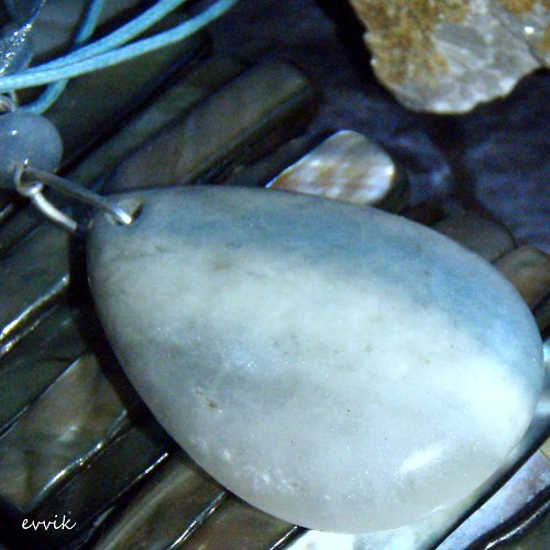 Mléčný hemimorfit — foto 1