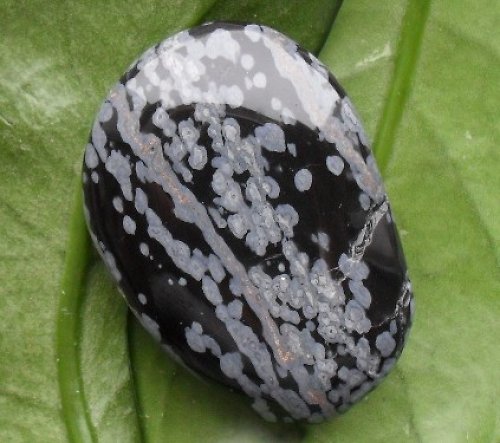 Obsidián vločkový 37x21x11mm — foto 1