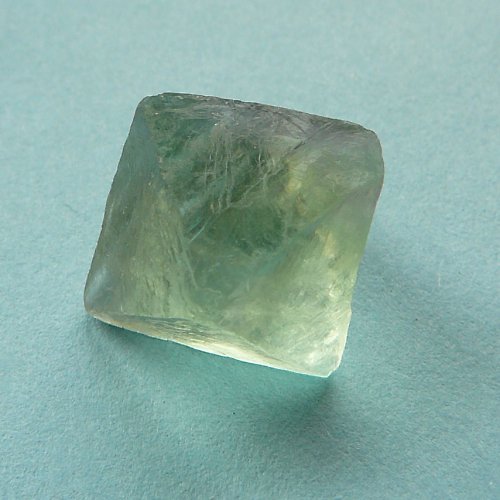 3.Fluorit kristal 2,8x1,8x2cm — foto 1