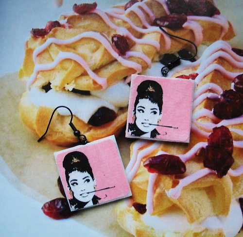 Audrey s cigaretou — foto 1