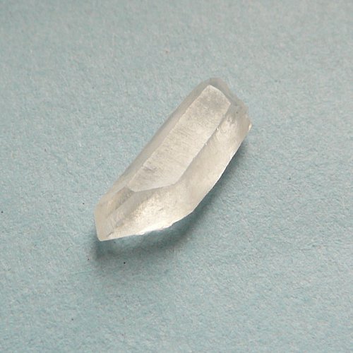 10.Křištál hrot 2cm — foto 1