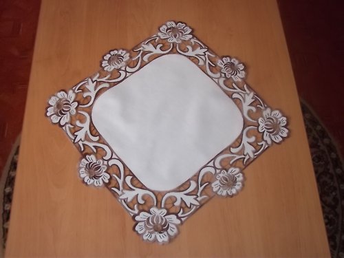 Hnědá kráska — foto 1