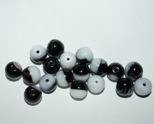 Skleněné korálky - 16 kusů — foto 1