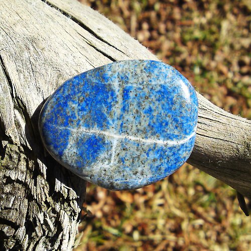 Sodalit 43 x 35 x 7 mm — foto 1