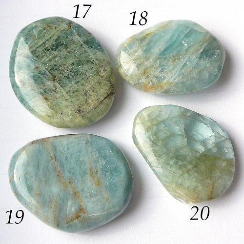 17.Akvamarín 4,2x3,4cm — foto 1