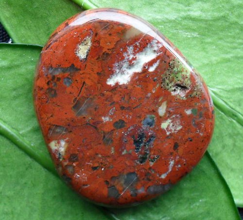 Jaspis brekcie 42x37x8mm — foto 1