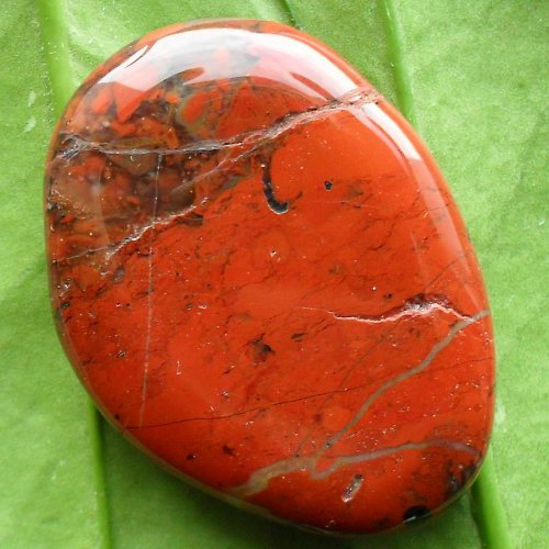Jaspis brekcie 42x31x9mm — foto 1