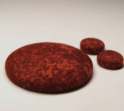 Sada buttonků - červený mramor — foto 1