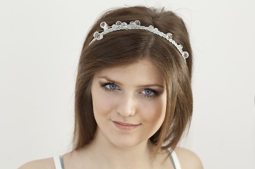 Strieborná čelenka — foto 1