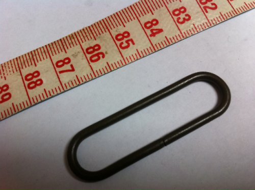 Vsuvka kovová oblá 3,5 cm černá 2 ks