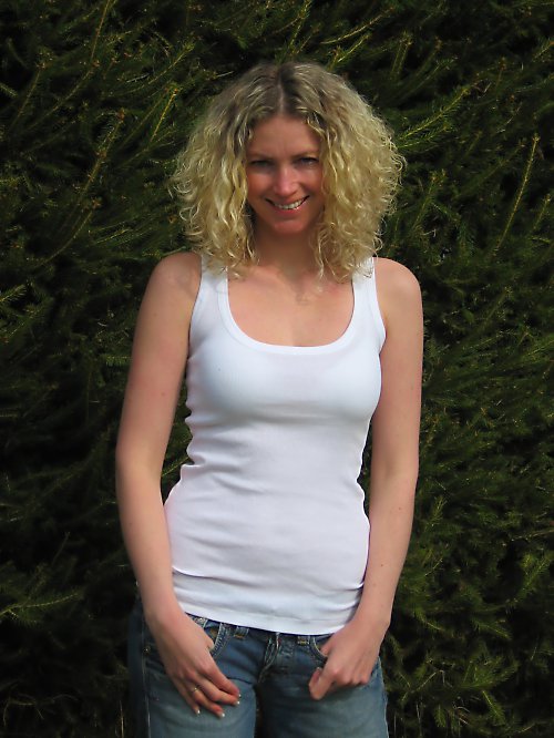 Bílé tílko — foto 1