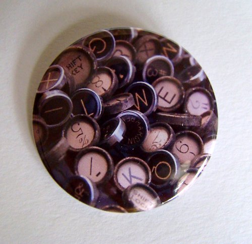 ..KEYBOARD OLD.. - placka - button - 44 mm — foto 1