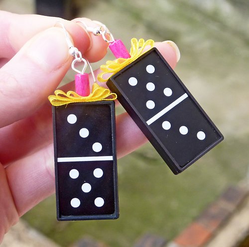 Domino — foto 1