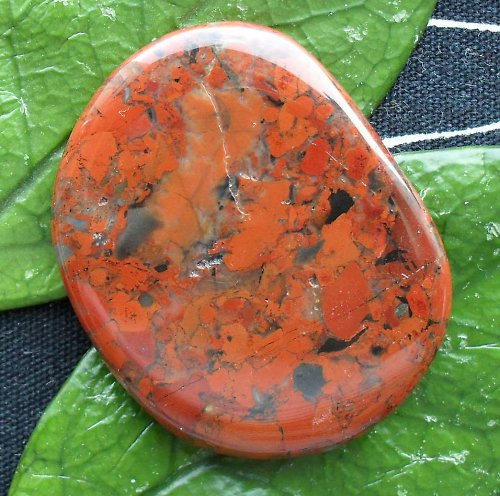 Jaspis brekcie 48x40mm — foto 1
