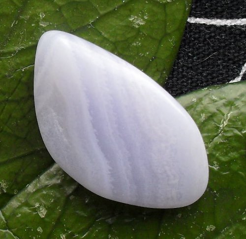 Chalcedon 28x15x8mm — foto 1