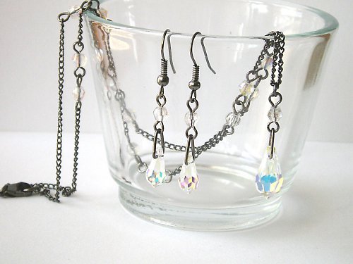 Swarovski Teardrop Crystal AB...sleva — foto 1