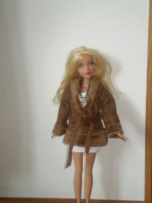Kabátek a šatičky pro Barbie, My scene — foto 1