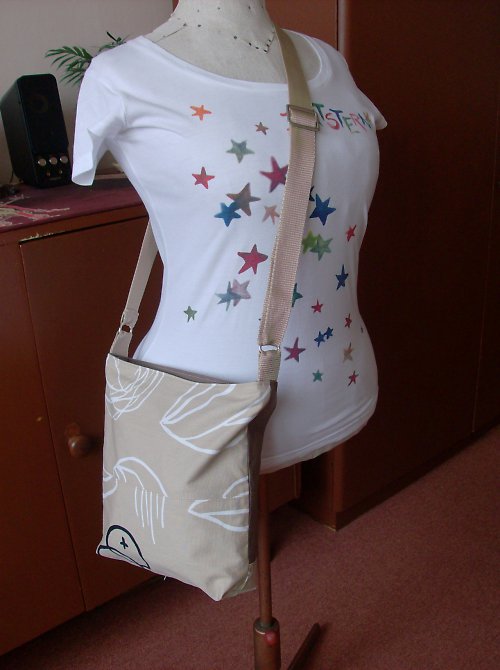 Textitní cross-body taška — foto 1
