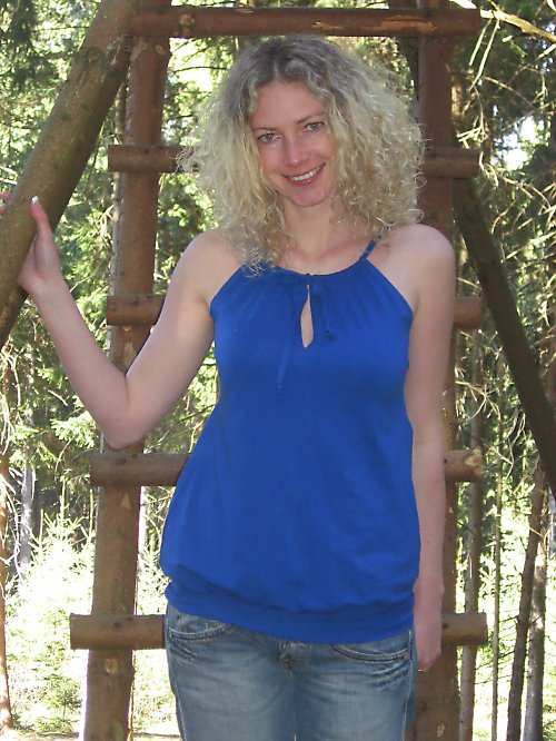 Modré tílko — foto 1