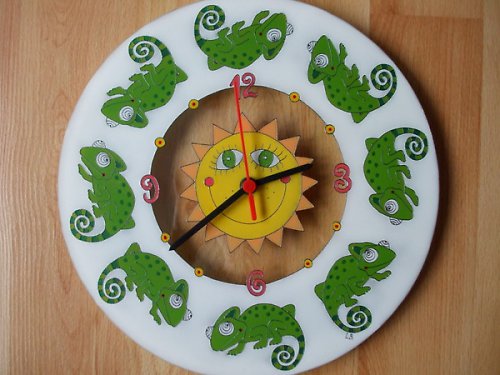 Hodiny malované na sklo - chameleoni :-)