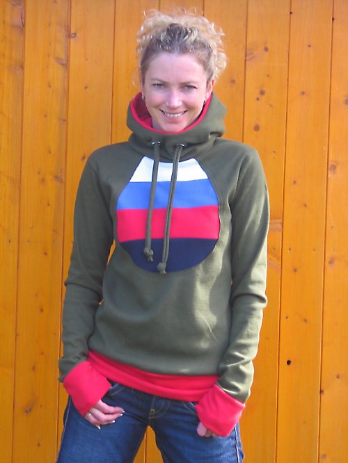 Khaki mikina — foto 1