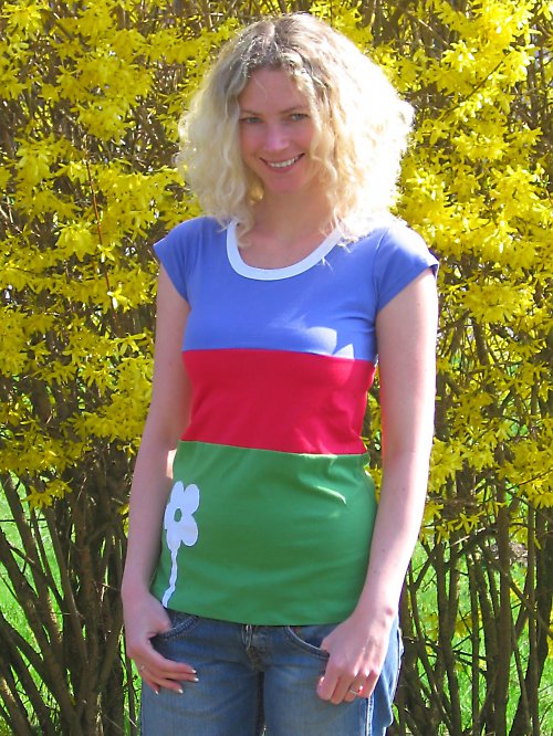 Tříbarevné tričko — foto 1