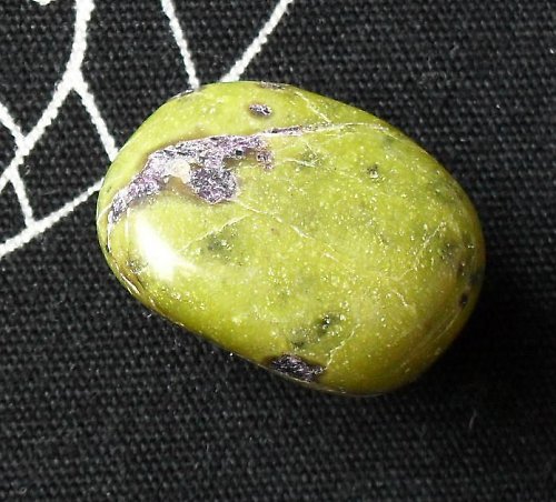 Stichtit- serpentin 26x20x17 mmm — foto 1