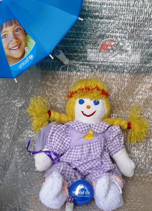 Adoptuj panenku a zachráníš dítě — foto 1