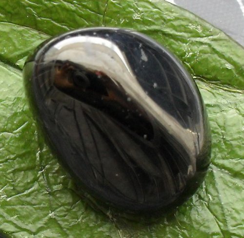 Černý jantar - gagát cca30x22x18mm — foto 1