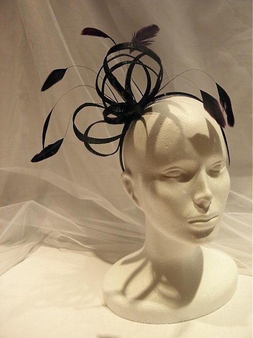 Fialovy fascinator — foto 1
