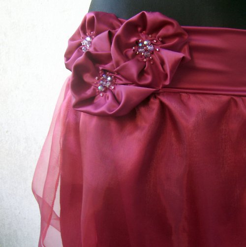 SLEVA!!!Sukně ,,Red flower,, — foto 1