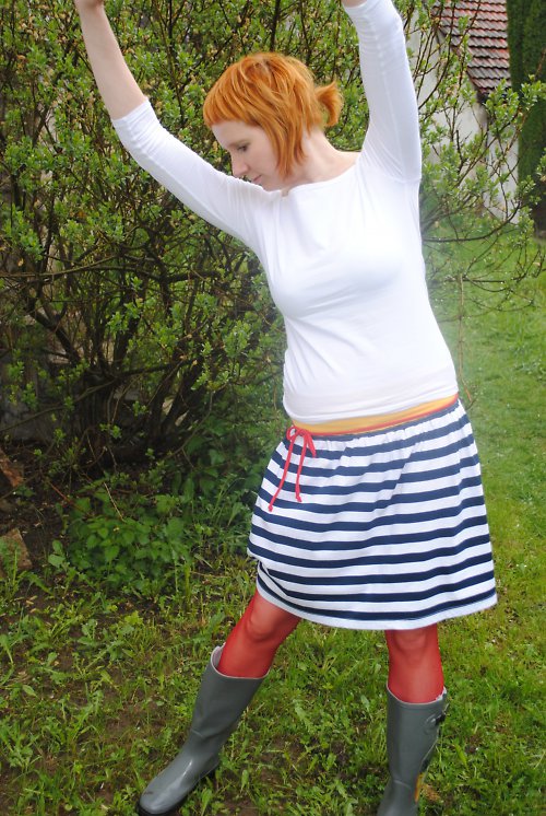 Námořnická sukénka, vel. S-M — foto 1