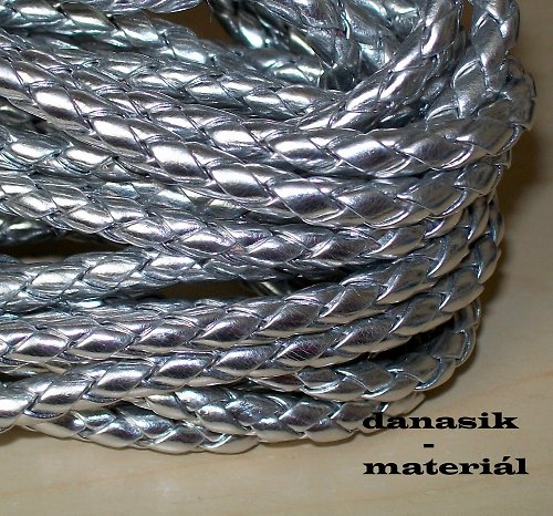 STŘÍBRNÁ SPLÉTANÁ KŮŽE - METRÁŽ - 5 mm — foto 1