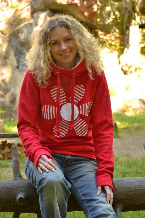 Mikina s kytkou — foto 1