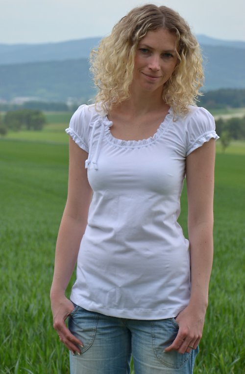 Bílé tričko — foto 1
