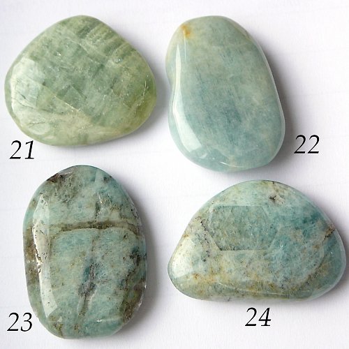 22.Akvamarín 4x2,6cm — foto 1