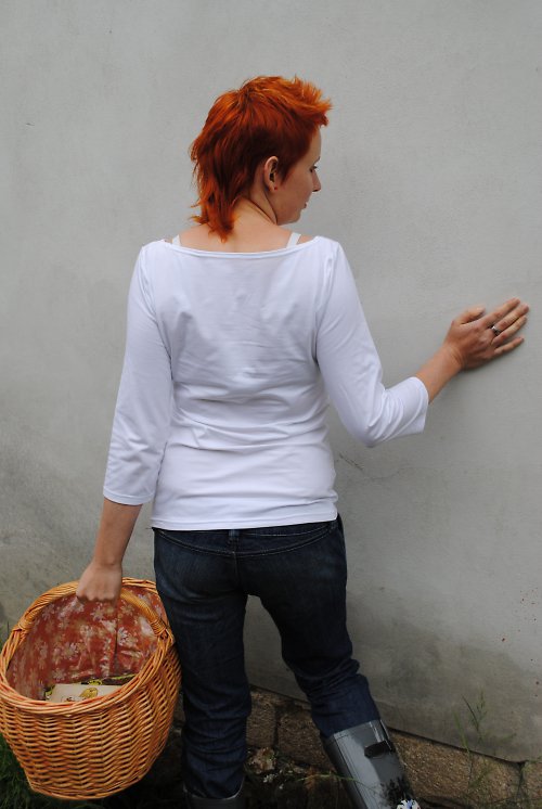 Bílá základ šatníku — foto 1