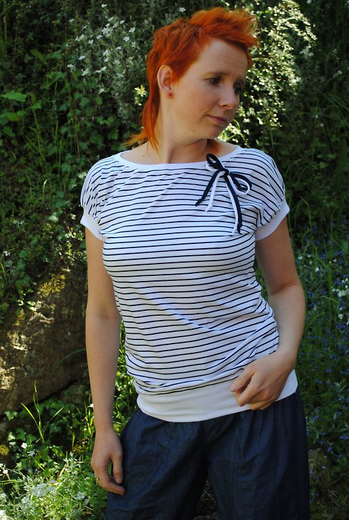Jemně pruhaté ve velikosti S — foto 1