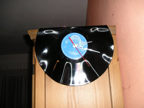 ¨Dalího¨ tekoucí vinylové hodiny — foto 1