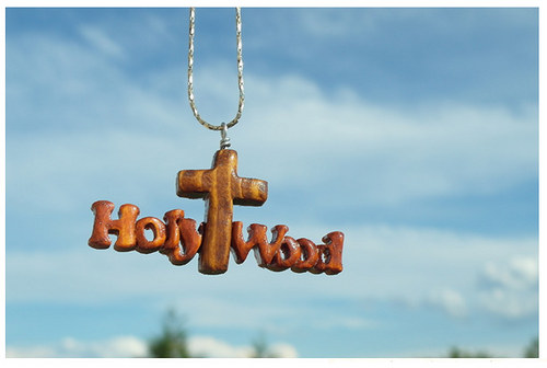 Přívěšek "HOLY WOOD" — foto 1