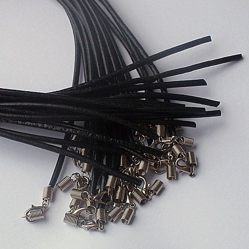 Kulatá černá kůže 3 mm — foto 1