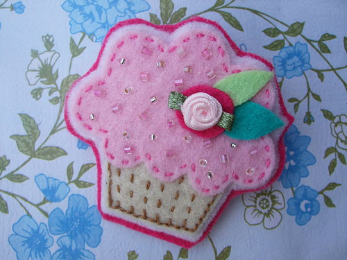 Cupcake růžový - brož — foto 1