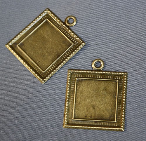 Starobronz lůžko pro 18x18mm kabošon — foto 1