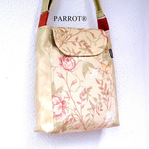 Kabelka LUCKY ROSES - PARROT® — foto 1