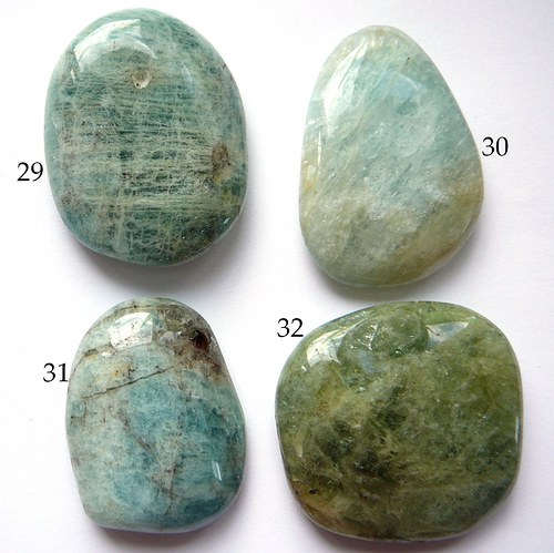 30.Akvamarín 4,2x3cm — foto 1